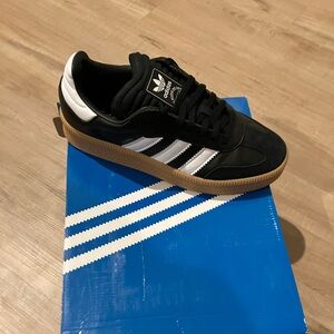 Adidas Samba XLG